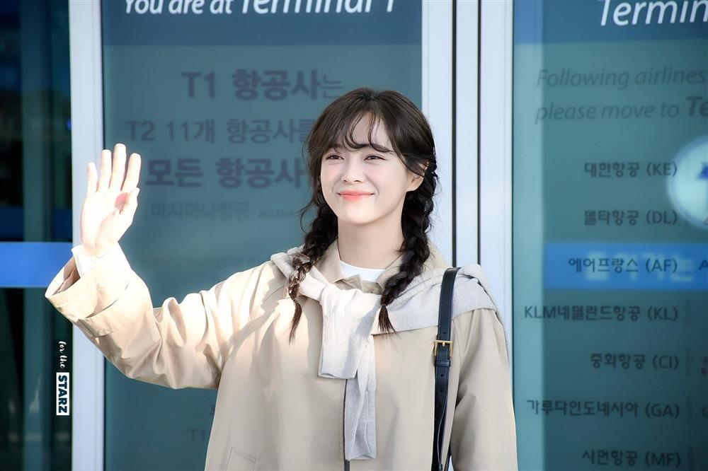 Bức hình gây sốt của sao nữ Hẹn Hò Chốn Công Sở-9