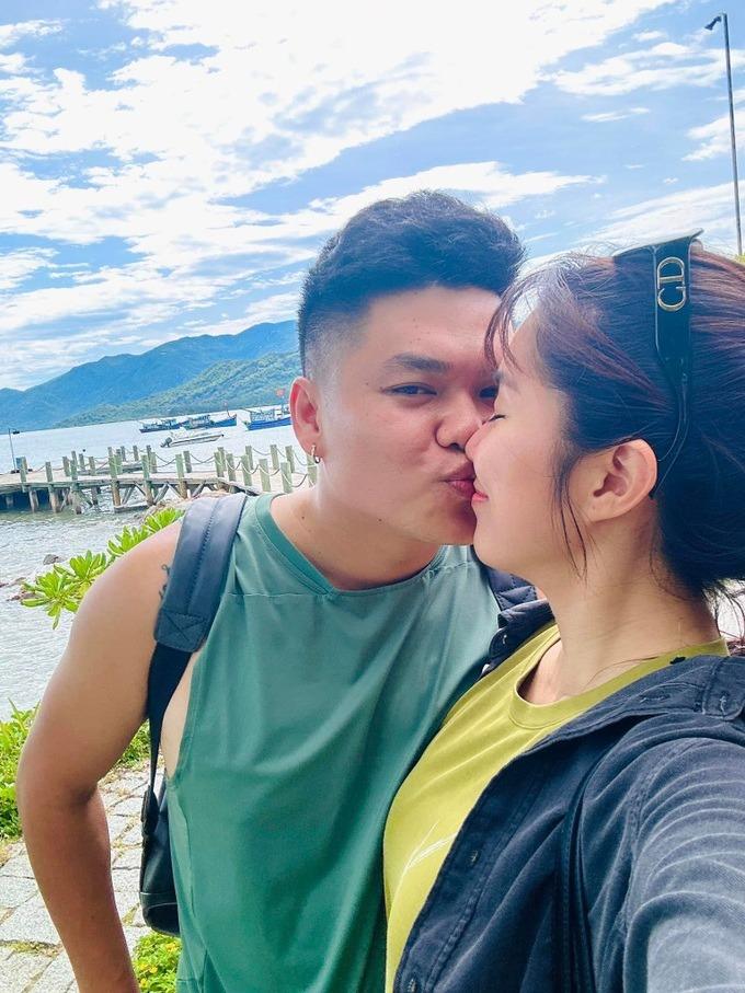 Lê Phương sau đổ vỡ: Được chồng kém 7 tuổi cưng chiều, yêu thương con riêng-10