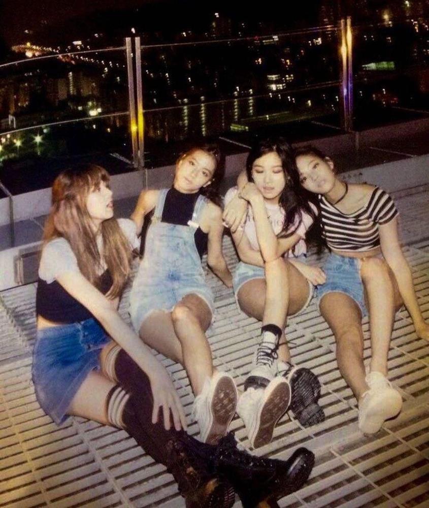 Ảnh chưa công bố về BlackPink-2