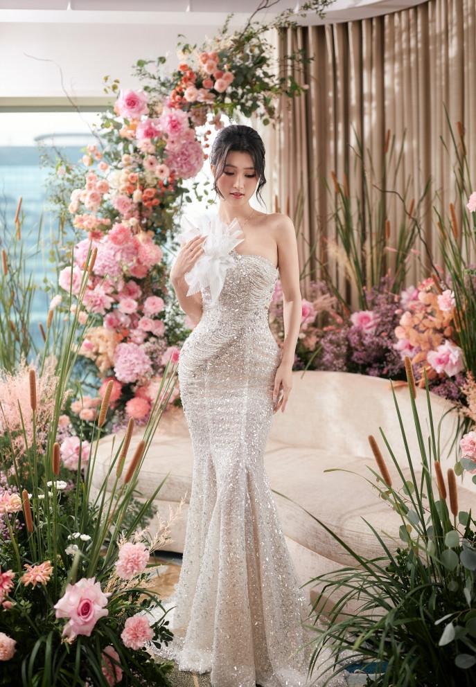 Á hậu Phương Nhi khoe nhan sắc ngọt ngào khi diện váy cưới-7