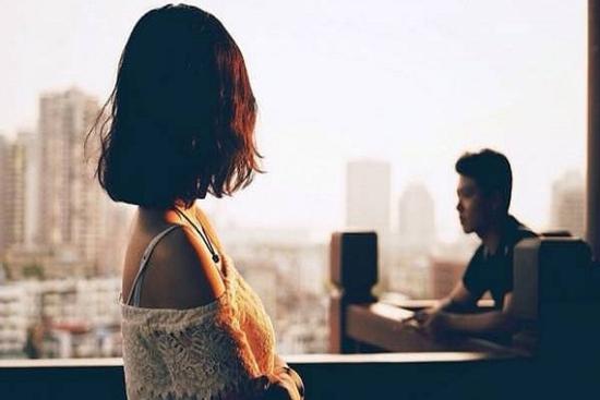 Chồng cũ xin giúp đỡ vì khó khăn, tôi có nên nhận lời?