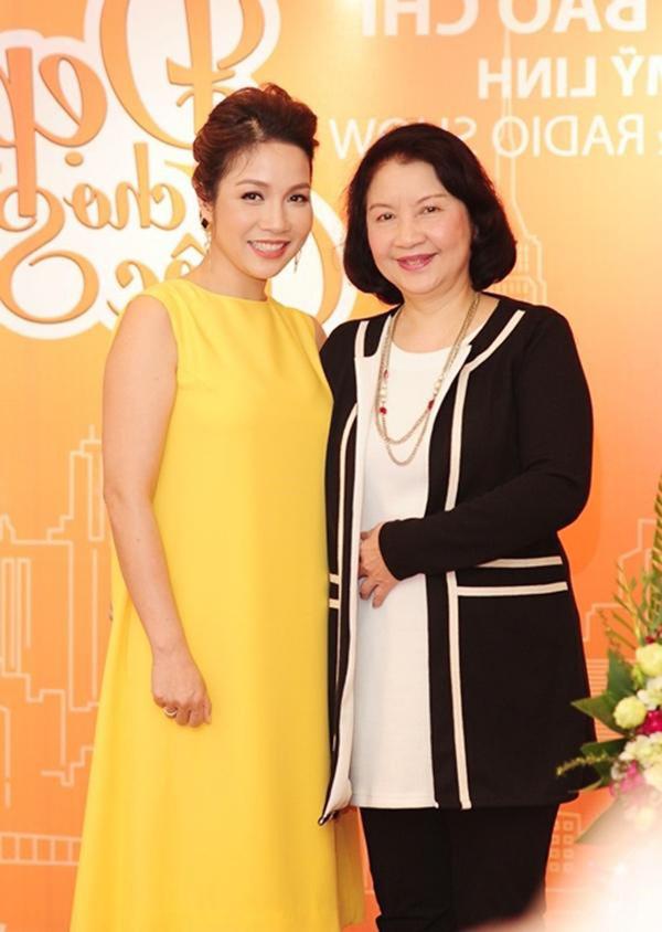 Mẹ chồng diva Mỹ Linh: BTV, nghệ sĩ nổi tiếng một thời, xế chiều giỏi nội trợ chăm con cái-4