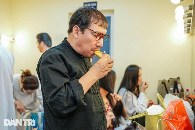 NSƯT Quang Thắng không phẫu thuật chiếc mũi to, tự nhận mình vô hại-5