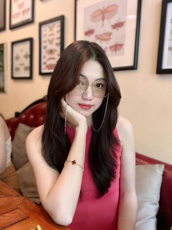 Lộ ảnh hiếm hoi 2 con trai của Á hậu Thanh Tú và chồng đại gia-8