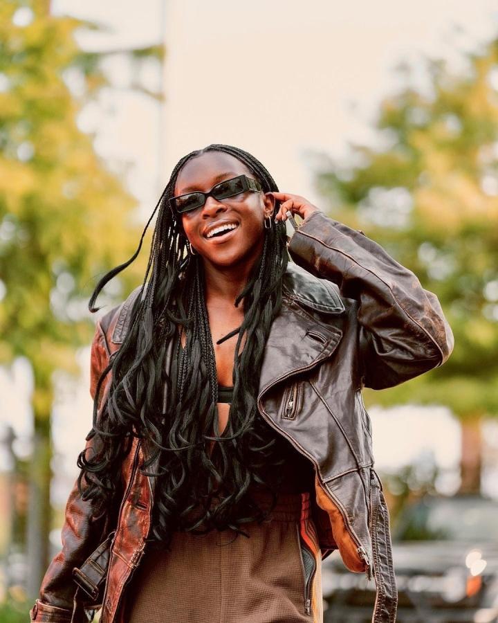 Ngắm nhan sắc 10 cầu thủ quyến rũ nhất World Cup nữ 2023-10