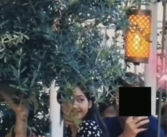 Nghi vấn Lisa (BlackPink) một mình rời Việt Nam để đi chơi với con trai tỷ phú-2