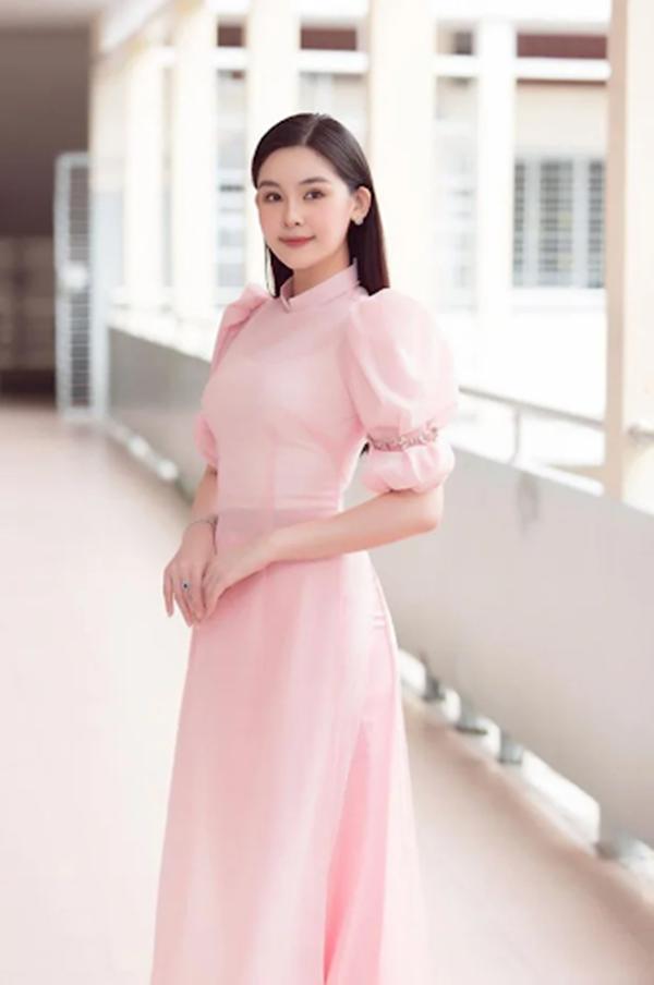 Dàn mỹ nhân Việt lên đồ làm giảng viên khác biệt thế nào?-7