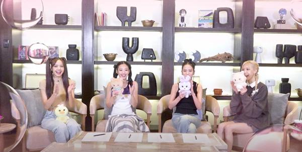 BLACKPINK bất ngờ tạo list nhạc đặt tên tiếng Việt, hy vọng vào concert tại TPHCM?-7