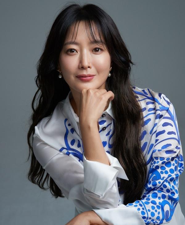 Song Hye Kyo lộ tính cách thật qua lời kể của tượng đài nhan sắc Kim Hee Sun-2