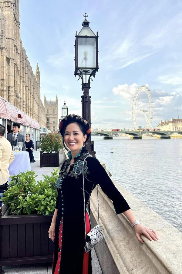 Bống Hồng Nhung tuổi 53: Sở hữu nhà ở Pháp tuyệt đẹp, cuộc sống tuổi trung niên rực rỡ tình yêu-10