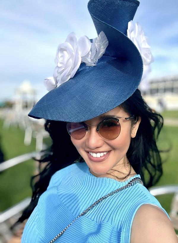 Bống Hồng Nhung tuổi 53: Sở hữu nhà ở Pháp tuyệt đẹp, cuộc sống tuổi trung niên rực rỡ tình yêu-8