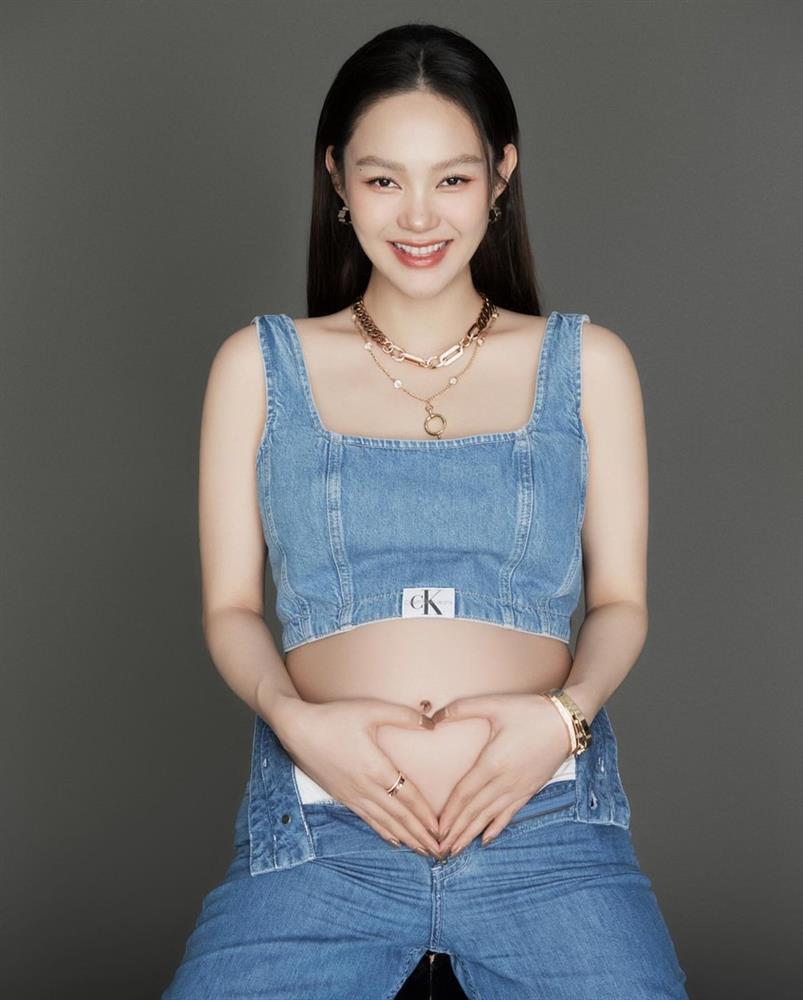 Mẹ bầu Minh Hằng khoe nhan sắc rạng rỡ trước ngày vỡ chum-1