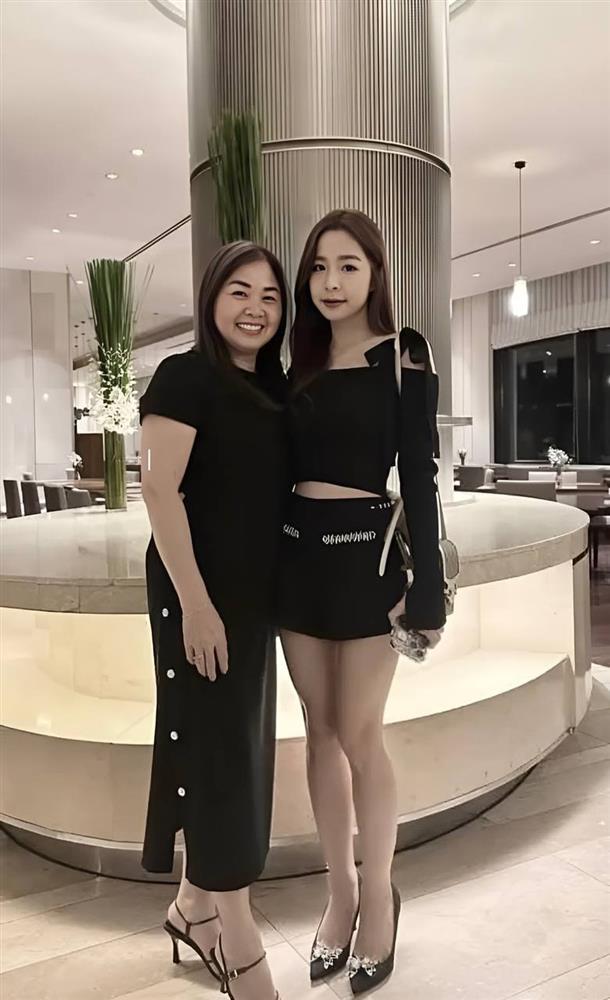 Bạn gái B Ray hé lộ mối quan hệ với mẹ người yêu-3