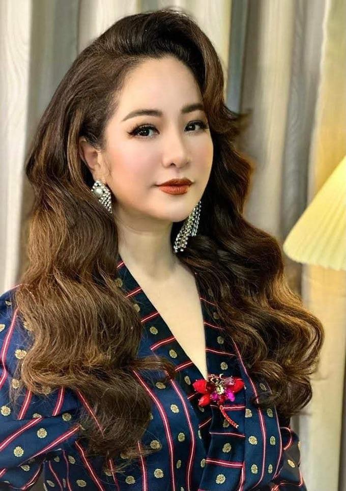 Nghệ sĩ hài Thúy Nga tuổi 47: Nhan sắc trẻ trung, bình yên sau sóng gió-5