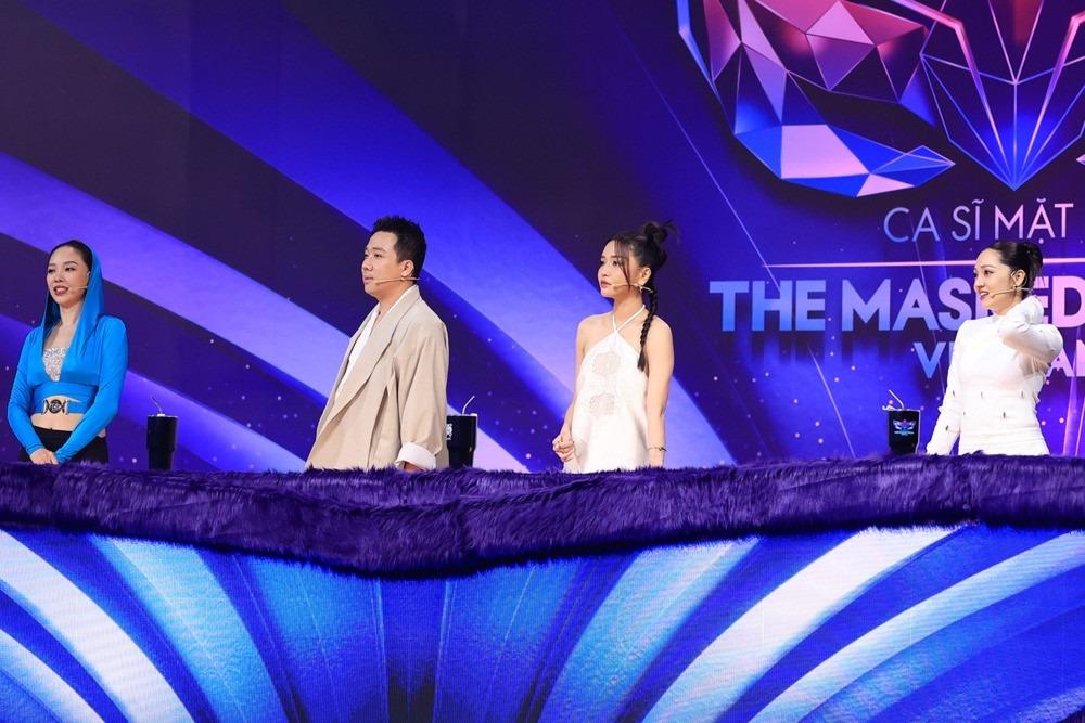 Khán giả bức xúc vì ‘Ca Sĩ Mặt Nạ’ mùa 2 cắt ghép vô lý-3