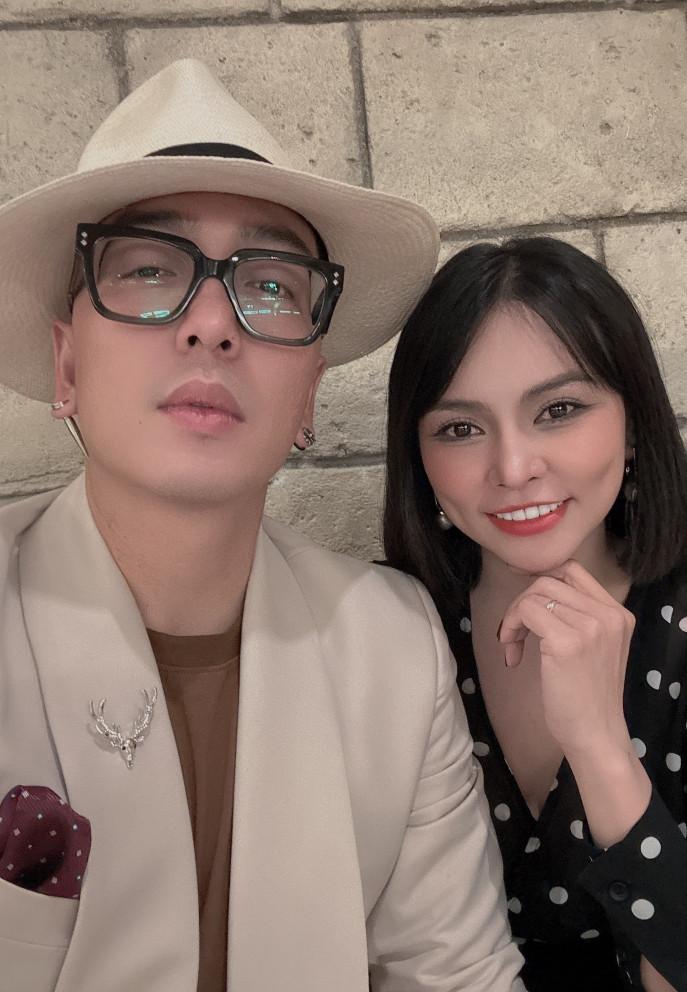 Hôn nhân viên mãn của ca sĩ Đài Trang với ông trùm tạo hit-3