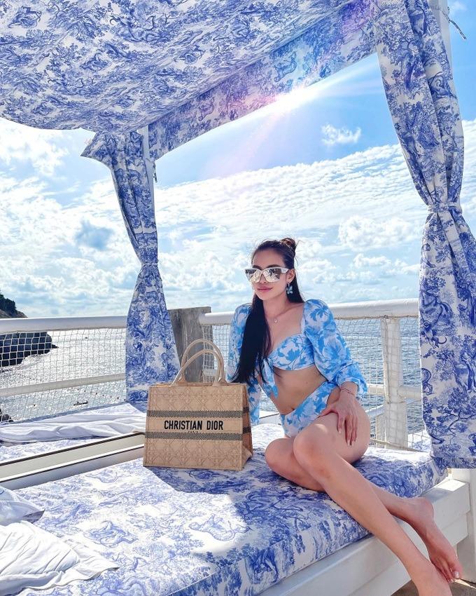 Cuộc sống sang chảnh của ái nữ thuộc giới siêu giàu Hong Kong-8