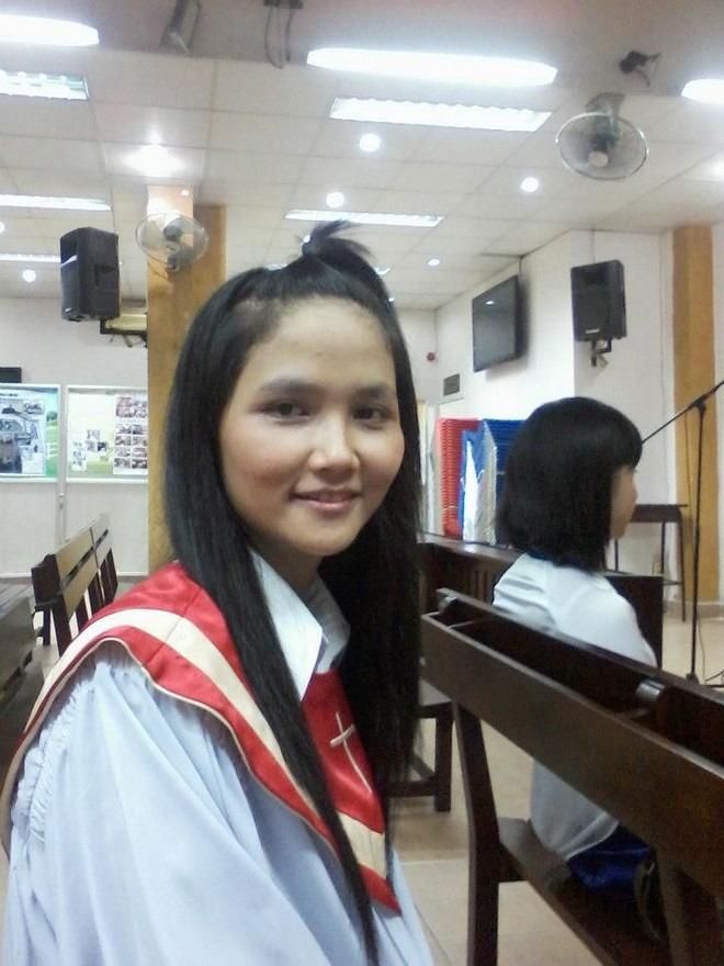 Ảnh hiếm thời đi học của các Hoa hậu Hoàn vũ Việt Nam-3