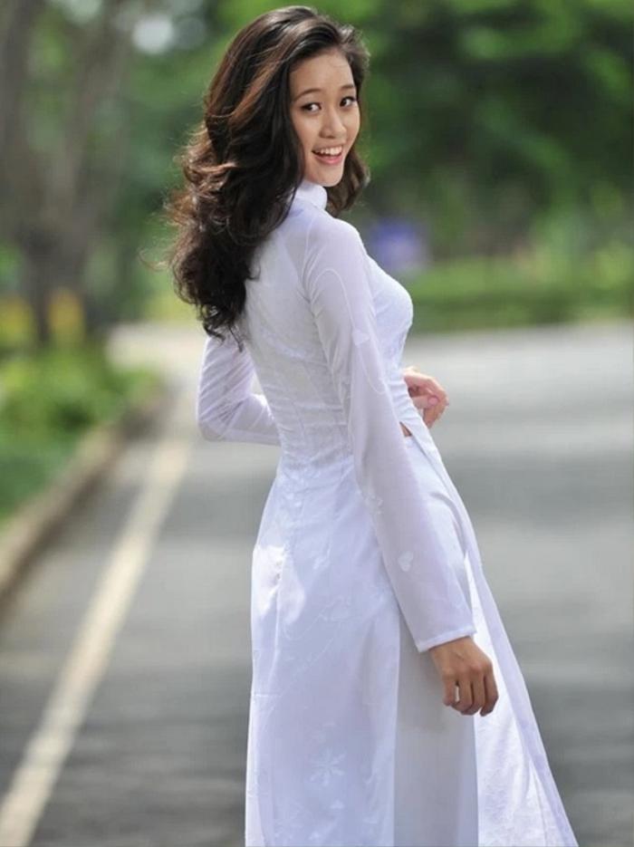 Ảnh hiếm thời đi học của các Hoa hậu Hoàn vũ Việt Nam-7