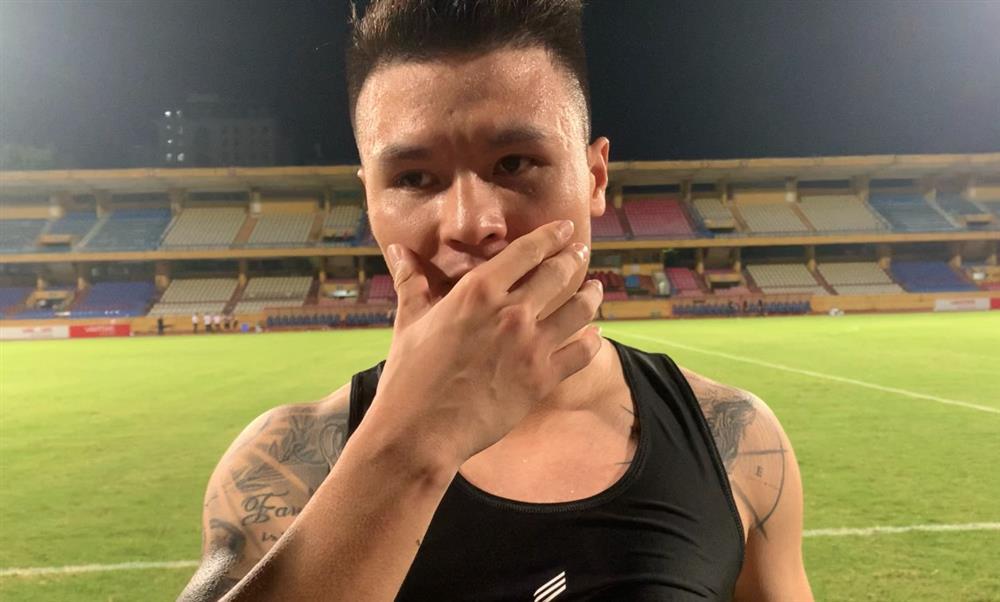 Quang Hải bàng hoàng khi nhận tin trợ lý Dương Minh Ninh của HAGL qua đời-1