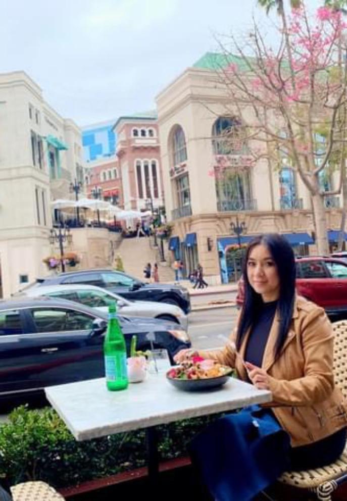 ’Biểu tượng sexy’ Y Phụng 44 tuổi tự tin diện áo tắm dù vóc dáng đẫy đà-23