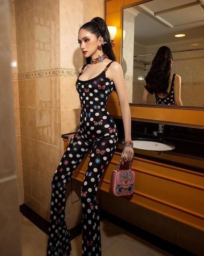 Hương Giang đeo nhiều túi đắt đỏ, thể hiện đẳng cấp yêu nữ hàng hiệu-2