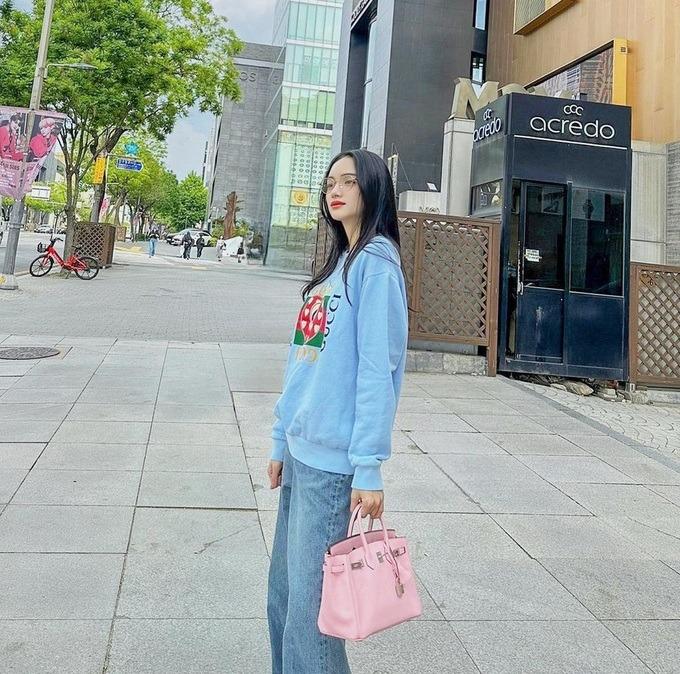 Hương Giang đeo nhiều túi đắt đỏ, thể hiện đẳng cấp yêu nữ hàng hiệu-10