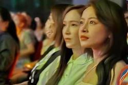 Chi Pu ngồi cạnh Jessica xem hoà nhạc của Amber Liu
