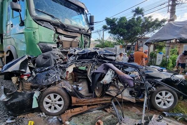 Bầu Đức tới bệnh viện của HAGL hỗ trợ lo hậu sự cho tiền đạo Paollo-4