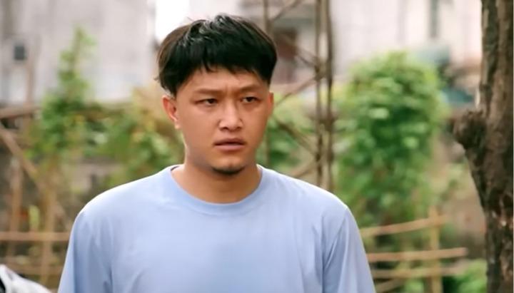 Bị nhận xét nói giọng giống diễn viên hài Chiến Thắng, sao nam phim Làng Trong Phố nói gì?-1