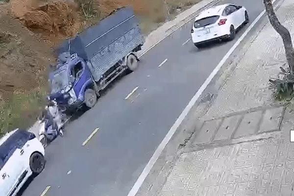 Bắt giữ tài xế gây tai nạn liên hoàn khiến 2 sinh viên ở Đà Lạt tử vong-1