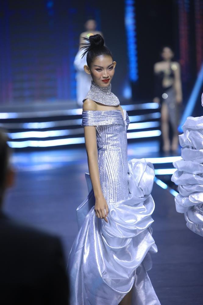 Tú Anh (team Anh Thư) xuất sắc lên ngôi Quán quân The Face Vietnam 2023-6