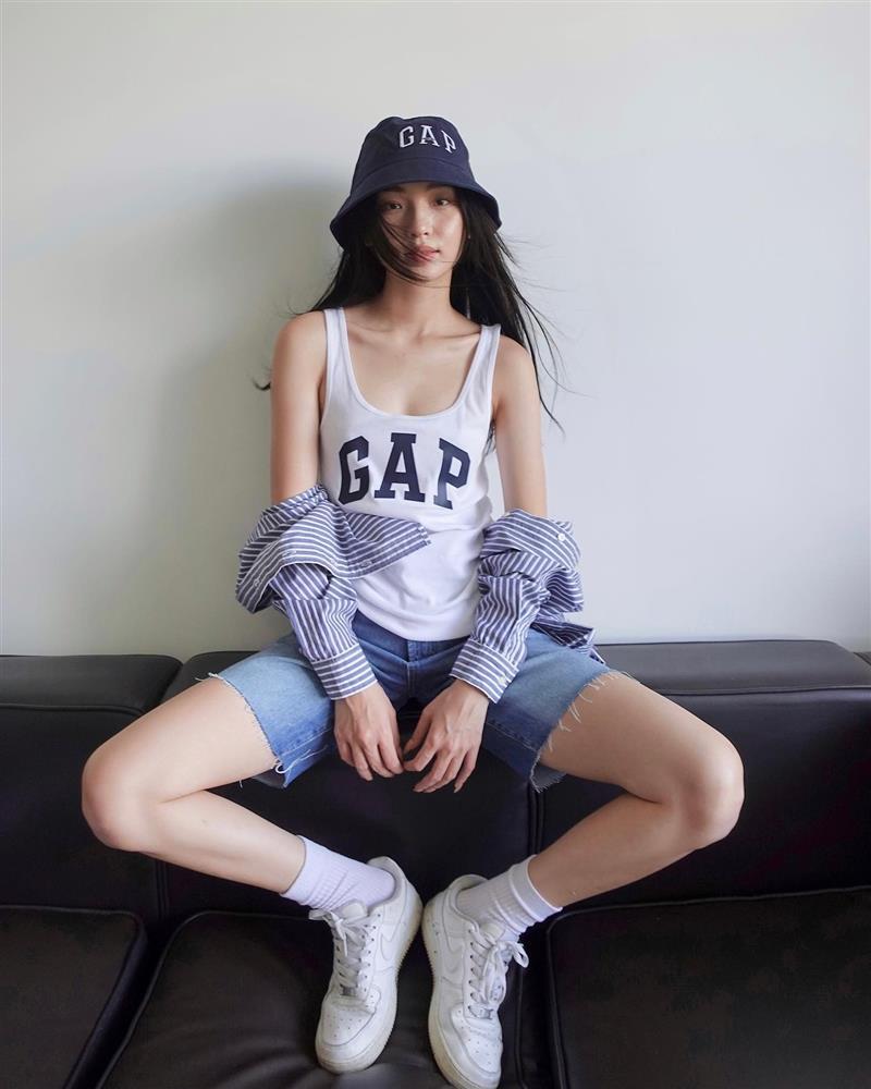 Thí sinh team Lan Khuê hé lộ cảnh tập catwalk cầu thang không cần nhìn gây choáng-4