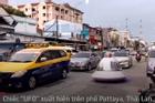 'UFO' lăn bánh trên phố Thái Lan, người đi đường kinh ngạc