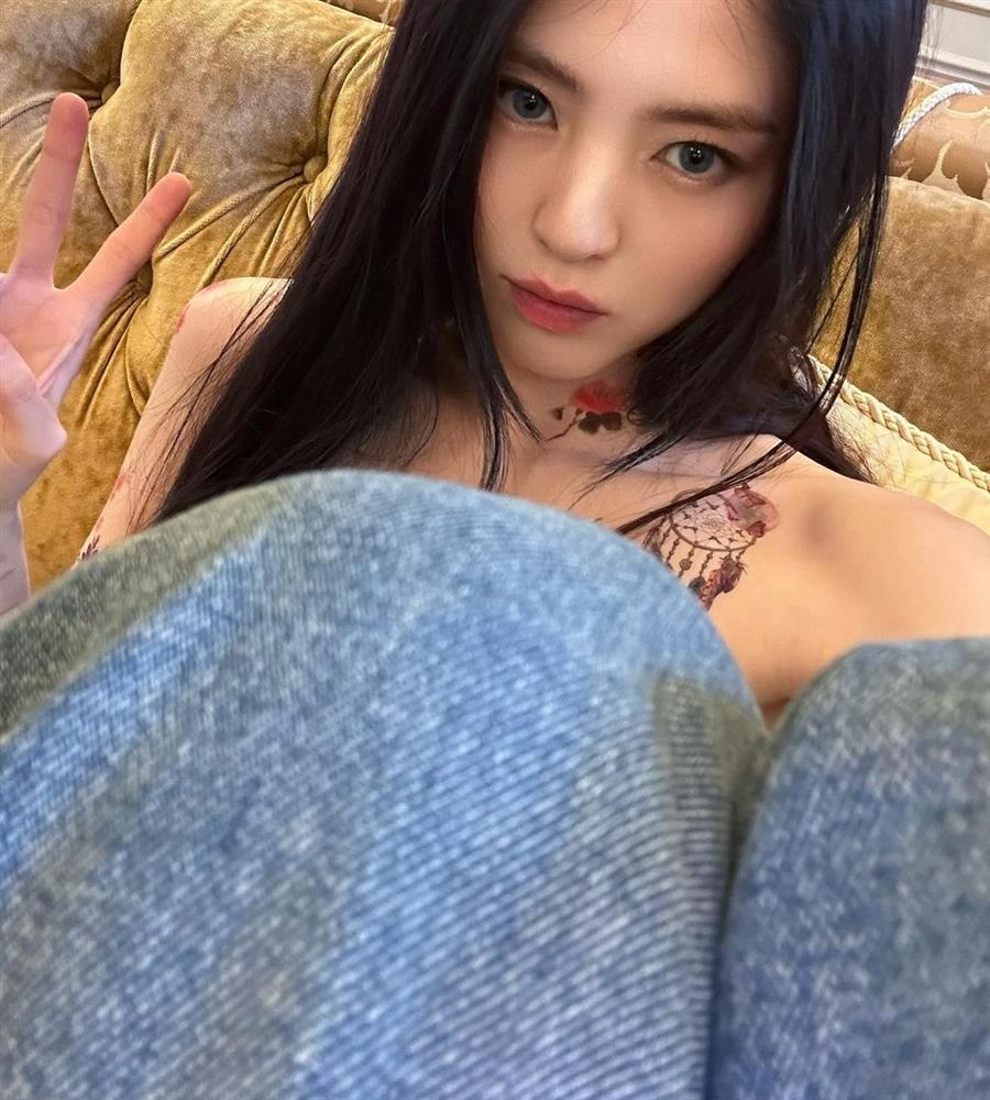 Han So Hee nói gì về những hình xăm trong quá khứ?-6