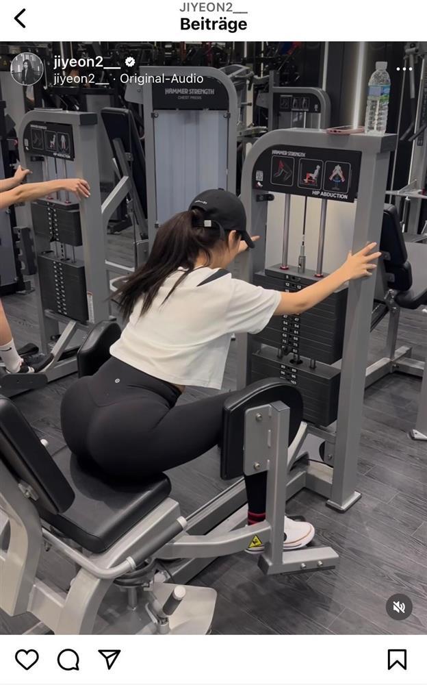 T-ARA và mối quan hệ khó nói với Hwayoung-4