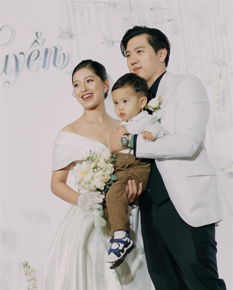 Hà Nội: Chuyện tình của nhân viên xinh đẹp được chủ tịch chấm làm con dâu-10