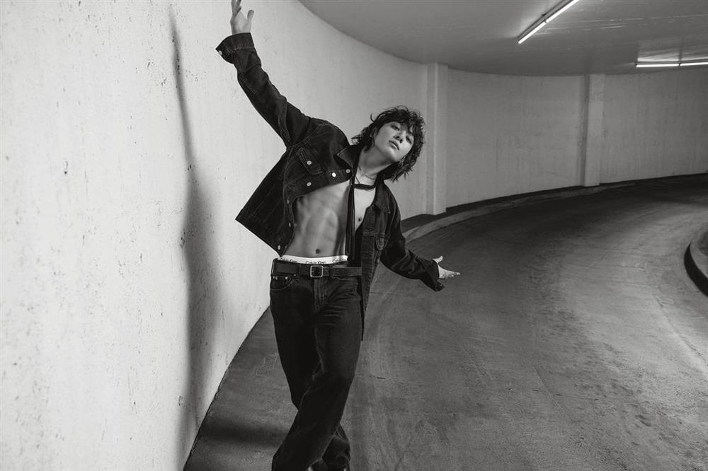 Jungkook (BTS) cùng Jennie (BlackPink) chụp ảnh nội y-3