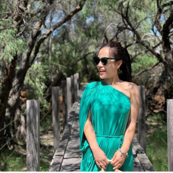 Sắc vóc vợ MC Phan Anh: Nghiện mặt mộc, dáng cân đối-2