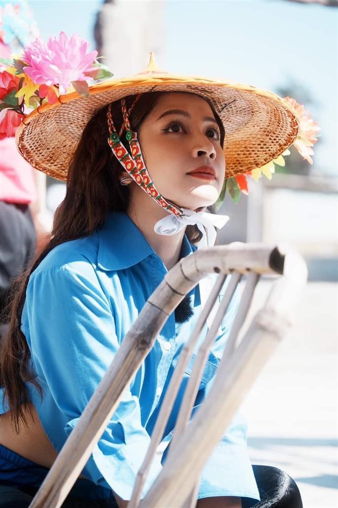 Chi Pu nổi bật giữa dàn sao Tỷ Tỷ Đạp Gió nhờ mix outfit siêu đỉnh-8