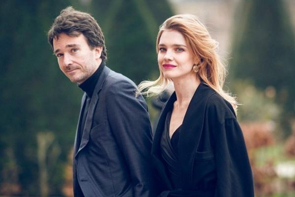 Người yêu vừa mất thì biết có thai, cô gái trốn gia đình tự sinh con và cuộc điện thoại nước mắt-4