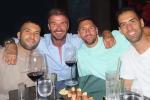 Bữa ăn tối của gia đình Messi, Beckham gián đoạn với một người khách bị thương