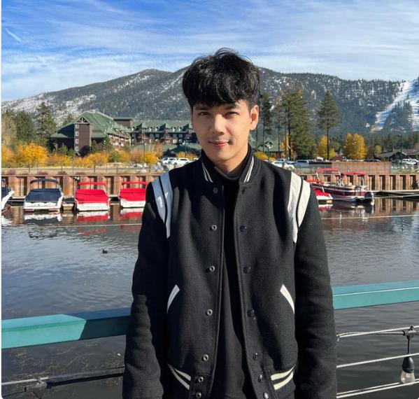 Lịm tim trước ngoại hình chuẩn soái ca của bạn trai tin đồn Hoa hậu Tiểu Vy-2