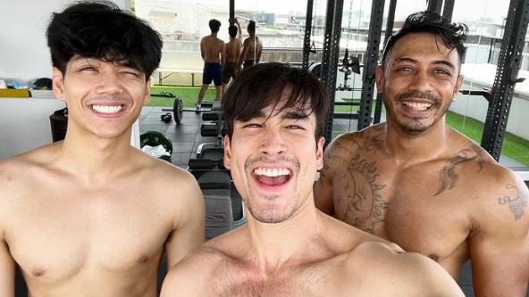 Lịm tim trước ngoại hình chuẩn soái ca của bạn trai tin đồn Hoa hậu Tiểu Vy-3