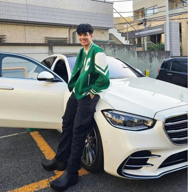 Lịm tim trước ngoại hình chuẩn soái ca của bạn trai tin đồn Hoa hậu Tiểu Vy-6