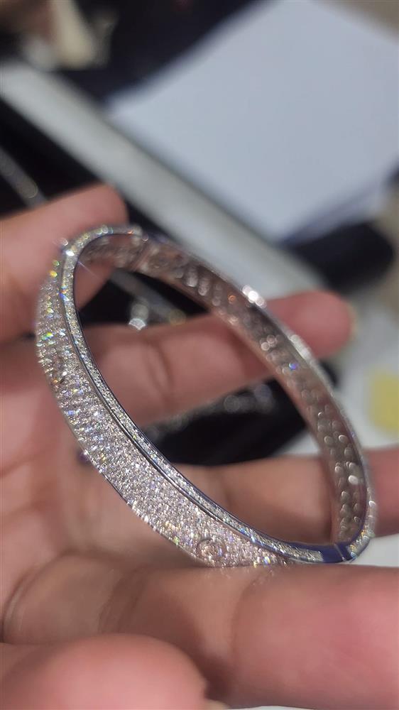 Thành viên team stylist của Kỳ Duyên - Minh Triệu làm mất vòng tay 200 triệu-1