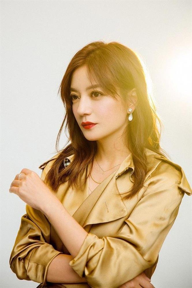 Tung tích bí ẩn của Triệu Vy trong 2 năm bị xóa sổ khỏi làng giải trí-6