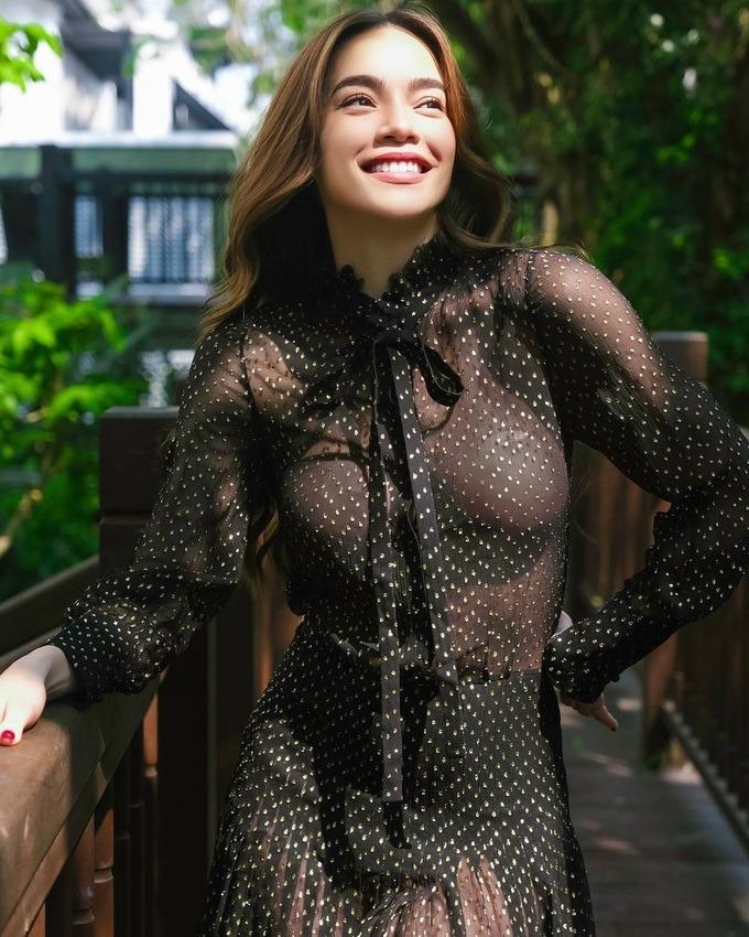 Hồ Ngọc Hà khoe dáng nóng bỏng với đồ xuyên thấu, bó sát cơ thể-7