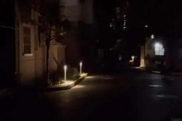 Khách Tây lạc vào nghĩa trang, tìm hiểu văn hóa mai táng của Việt Nam-2