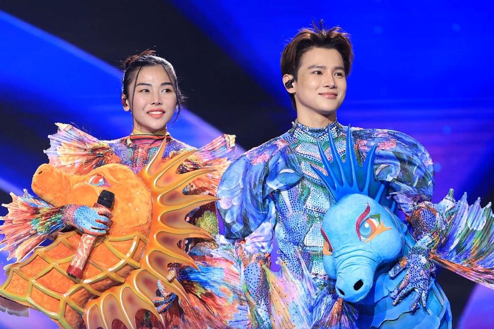 Cá Ngựa Đôi lộ diện tại Ca sĩ mặt nạ, danh tính đúng như đồn đoán-2